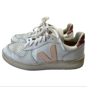 Veja V-10 Womens Pink Leather Size 6